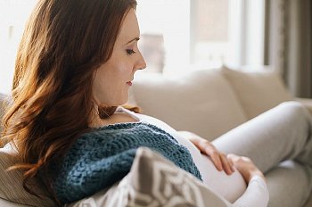 ► Можно ли забеременеть после месячных? Рассказываем, какова вероятность наступления беременности сразу или через 2-3 дня после менструации!