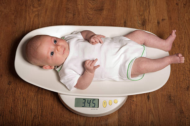 Как набирает вес новорожденный