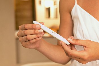 ► Достоверные и вероятные первые симптомы беременности на ранних сроках, появляющиеся до задержки месячных!