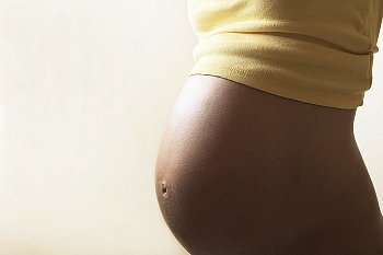 Желтые выделения при беременности в 1, 2, 3 триместре ► Почему в 1, 2, 3 триместре беременности бывают желтые выделения без запаха и зуда, желто-зеленые, желто-коричневые или желто-белого цвета?