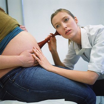 ► Сроки, ощущения женщины когда начинает шевелиться ребенок при 1, 2 беременности