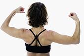 ► Упражнения на плечи в домашних условиях для женщин