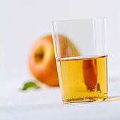 Целебные свойства яблочного сока