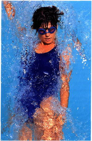 ► Плавание, силовые упражнения при умеренной кардионагрузке помогают избавиться от целлюлита