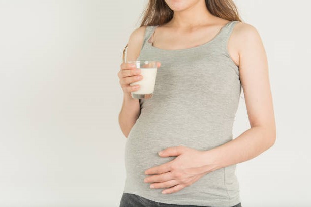 ► Молоко может быть опасно для беременных женщин