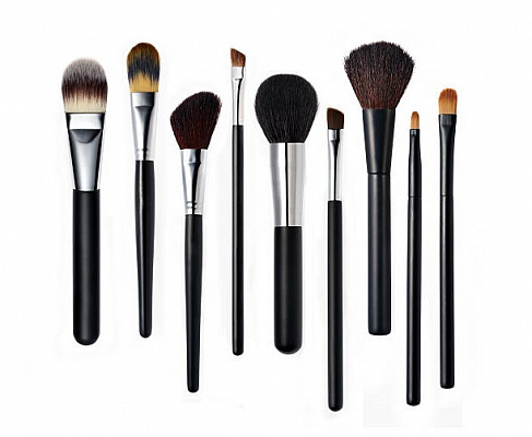 Кисти для макияжа: виды и базовый набор