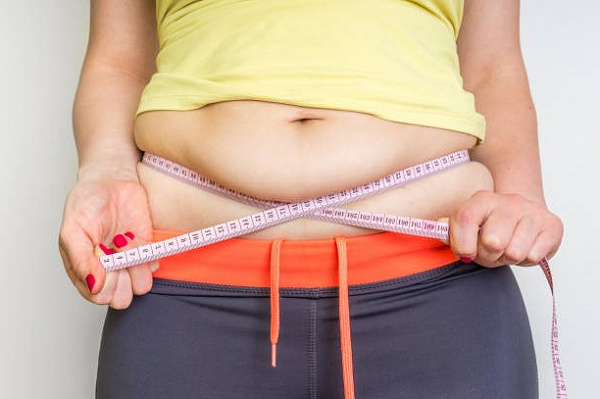 Ожирение может передаваться от человека к человеку