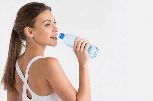 Какие напитки и продукты употреблять для жиросжигания?