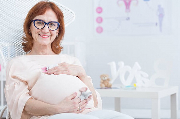 Есть 10 причин, по которым стоит рожать после 35 лет: научные факты