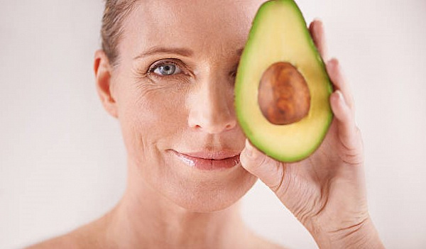7 кожных проблем, которые решаются с помощью питания