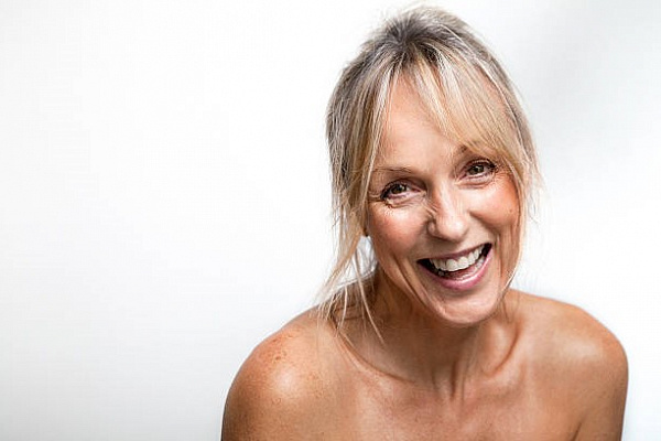 7 способов разгладить морщины смеха