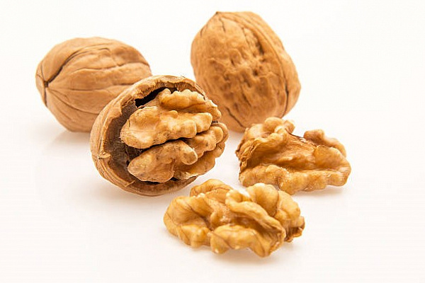 Как грецкие орехи помогают выдержать диету