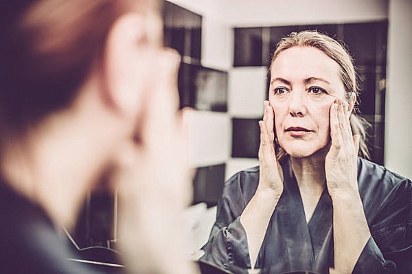 Сколько длится климакс и как облегчить его течение?