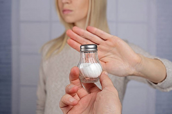 Употребление соли грозит раком желудка