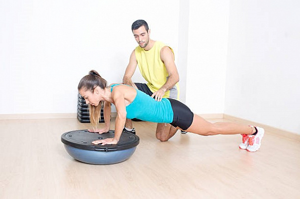 Полусфера босу: что это такое, и как на ней тренироваться?