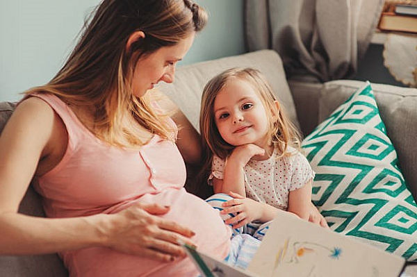 Ученые рассчитали идеальный промежуток между беременностями