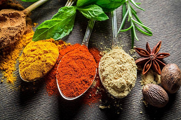 Топ-7 специй, которые помогут похудеть?