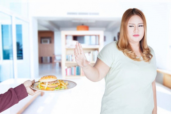 10 продуктов, которые нельзя есть беременным и худеющим