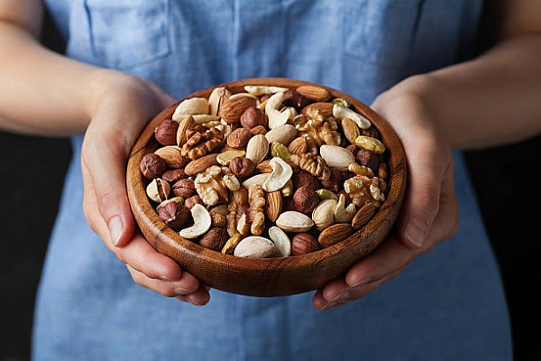 10 продуктов, в которых больше калорий, чем кажется