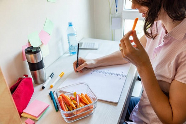 Похудеть на работе: 11 советов