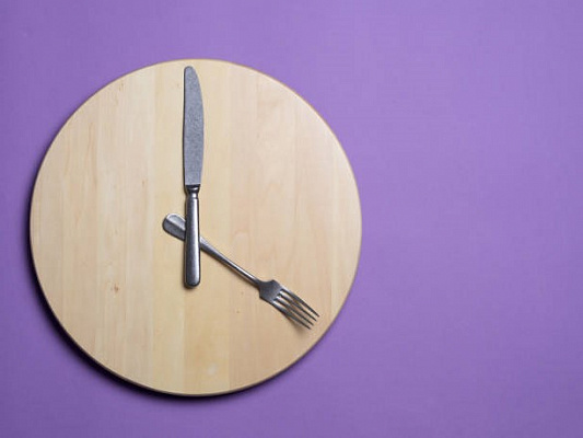 Интервальное голодание: эффективное похудение и другие бонусы