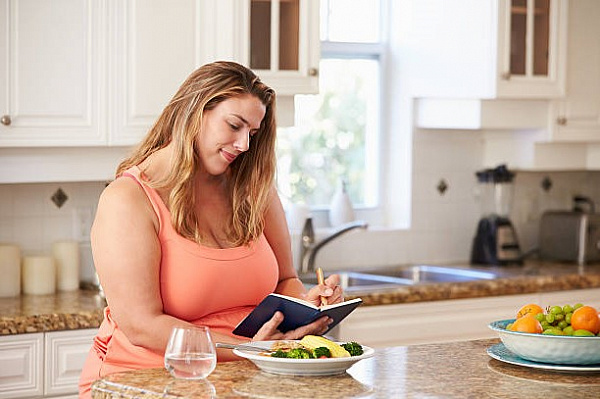 Как правильно вести дневник питания, и почему это эффективно?