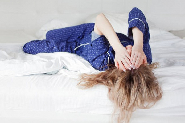 Почему от алкоголя болит голова?