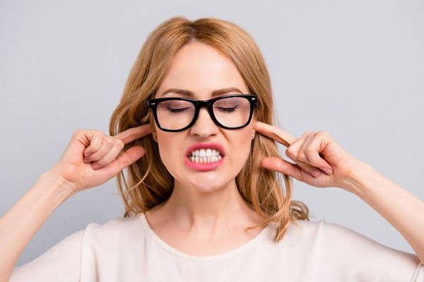 Предменструальные явления: психозы и депрессия могут быть физиологически обусловленными?