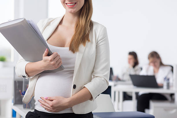 ► Правила делового дресс-кода для беременных